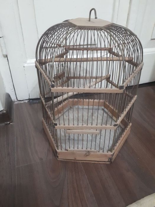 Продам клетку для птиц