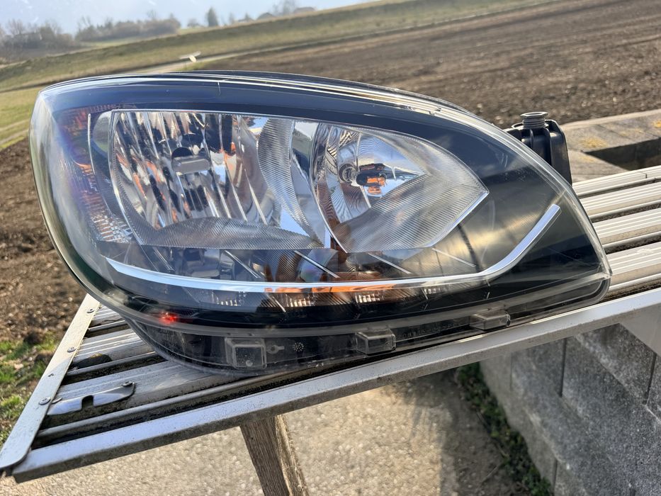 Десен фар за Skoda CITIGO, E-CITIGO