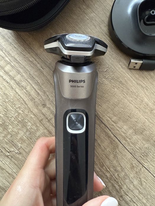 Електрическа самообръсначка Philips 5000 series