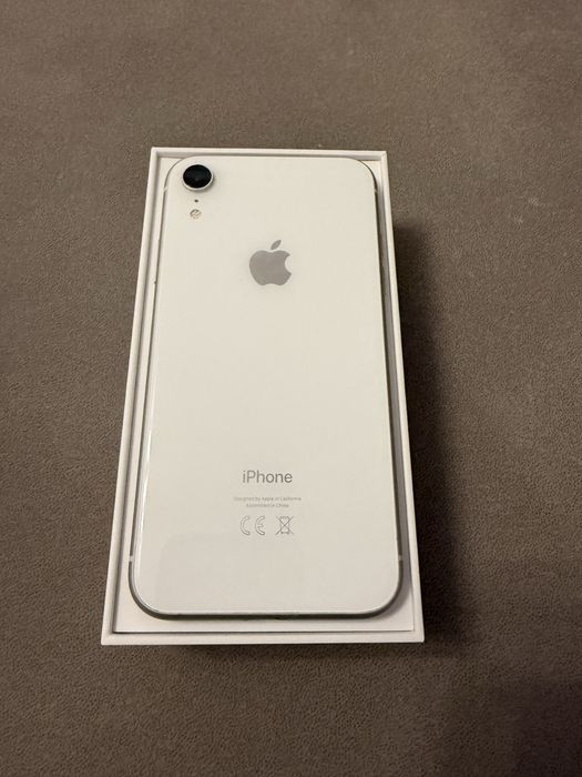 iPhone XR 128 GB White – отлично състояние