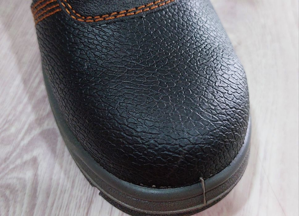 Теплые зимние ботинки