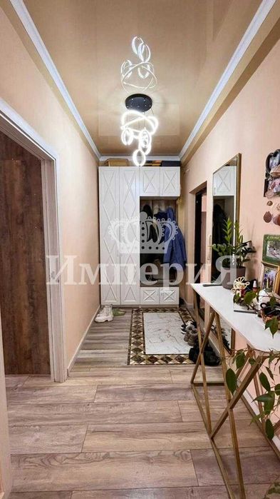 Продать квартира  Ришат Империя