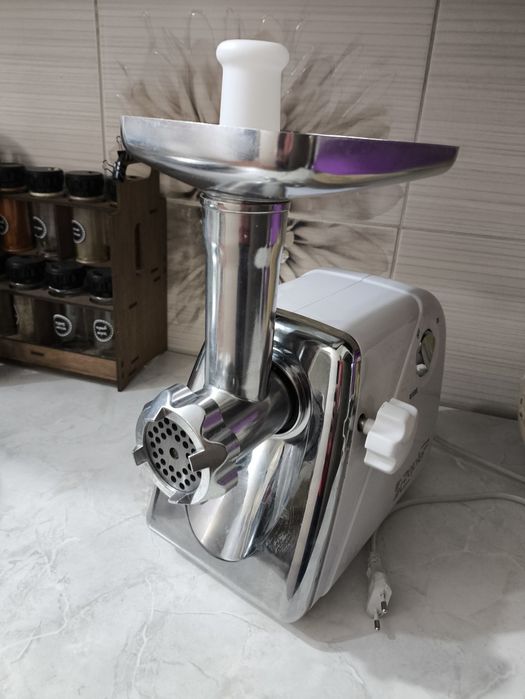 Мясорубка электрическая