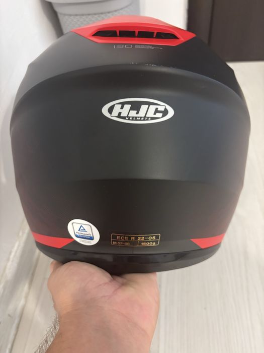 Casca HJC I 30  aproape noua, ochelari de soare tratati antiaburire