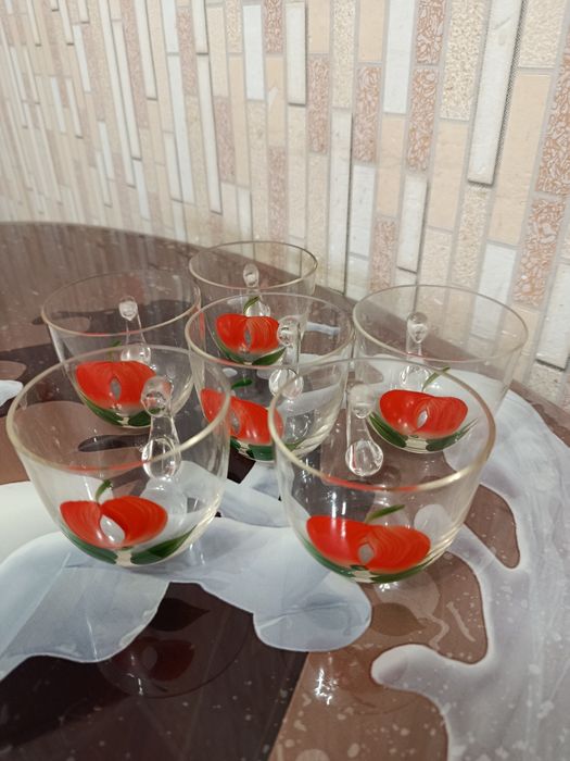 Продам посуду  в хорошем состоянии