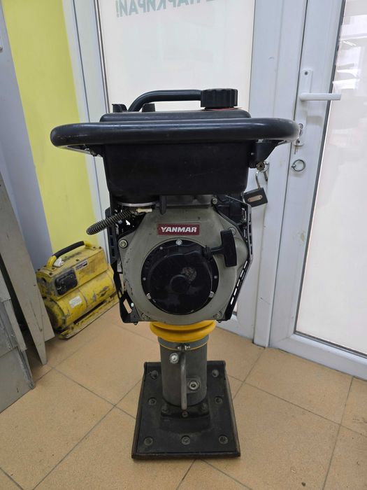 Трамбовка BOMAG BT 80 D