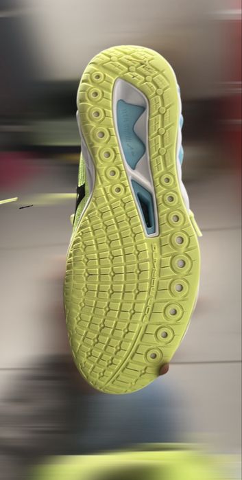Vand mizuno wave luminos handbal ,volei