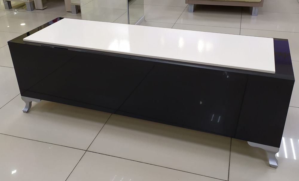 Торговое оборудование (подиумы)