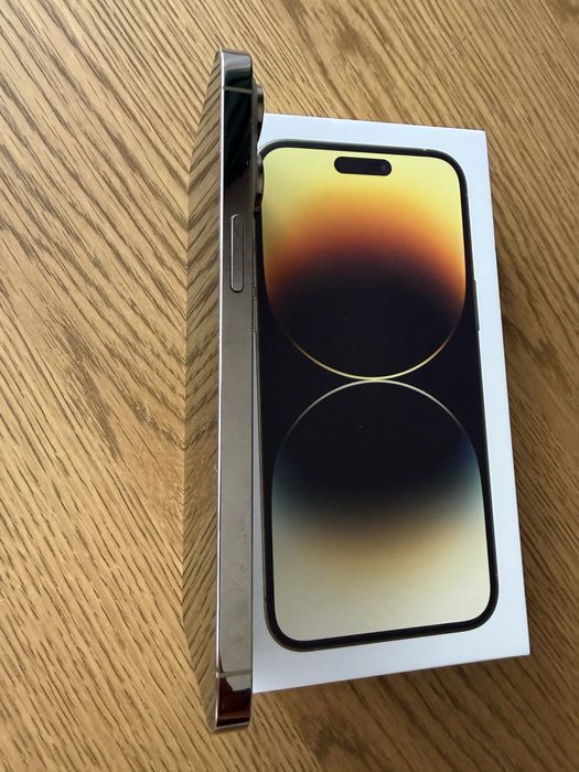 Iphone 14 pro max gold