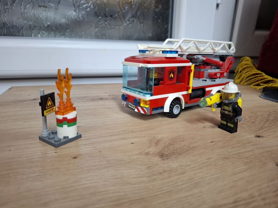 Lego City конструктор 60107