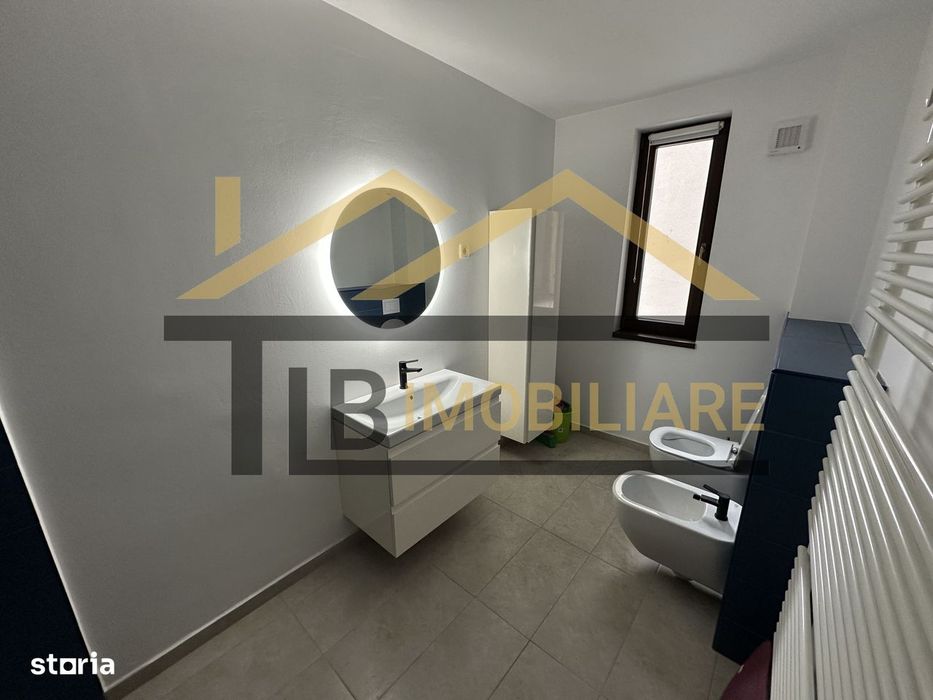 Apartament de 3 camere, 70mp, parcare, Zona Semi-Central
