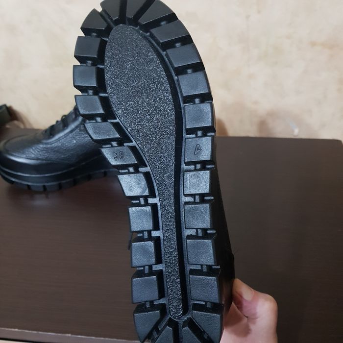 Дамска обувки от естествена кожа