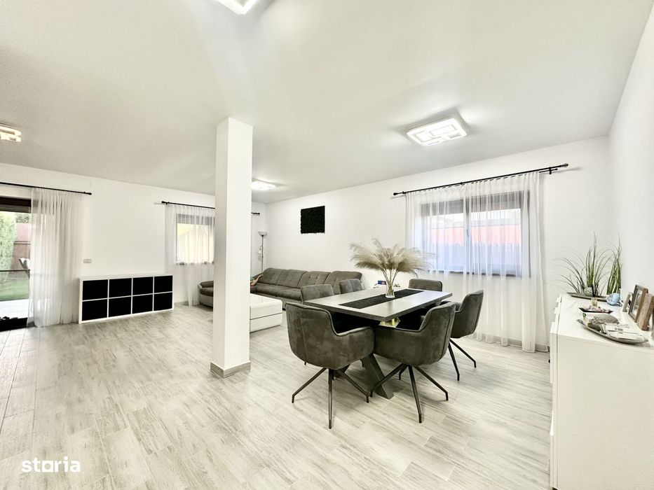 Duplex spatios cu 4 camere | Zid dublu | Panouri fotovoltaice - Mosnit
