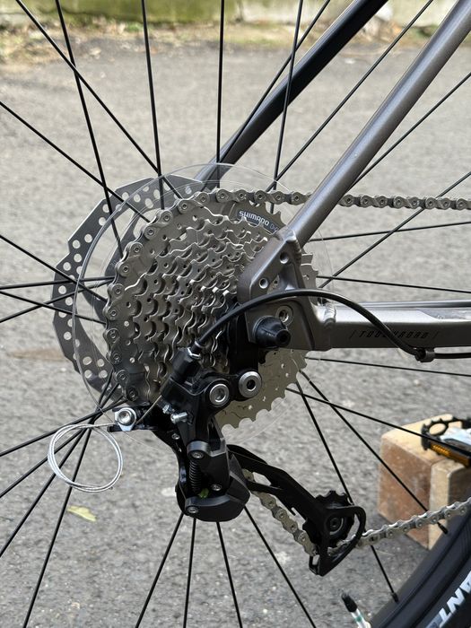 Vand bicicleta Giant ToughRoad noua!