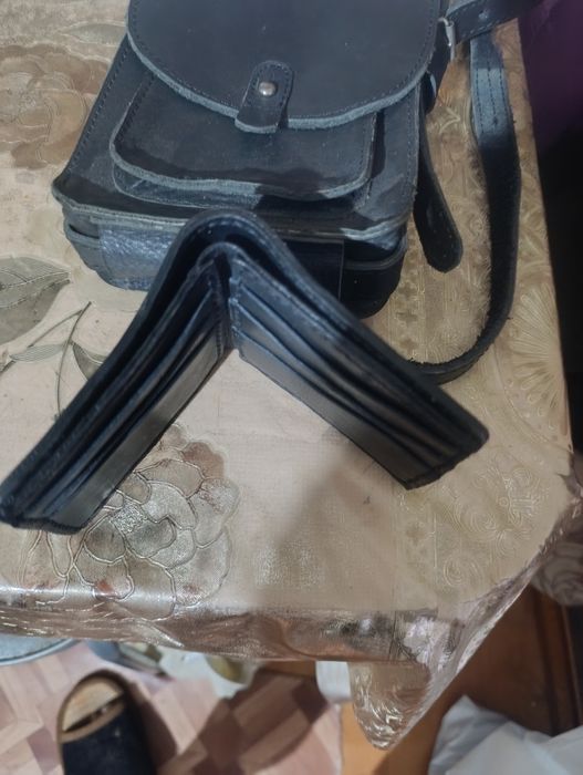 Продам кожаные сумки
