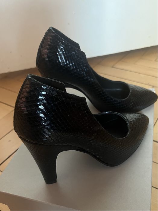 Официални дамски обувки