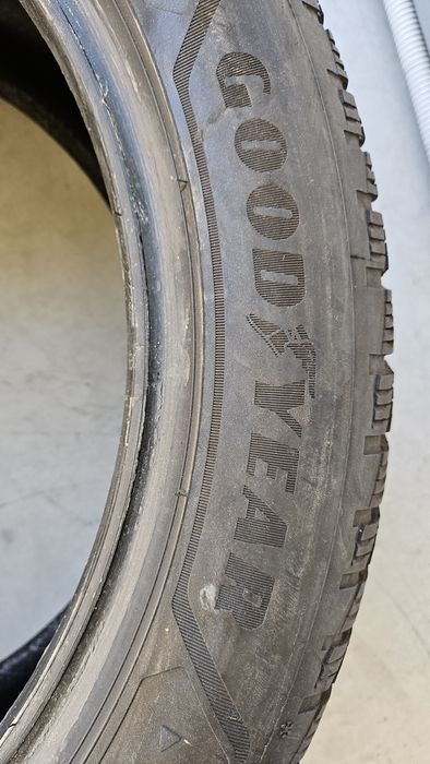 Anvelope iarna 245 45 18 Goodyear Ultragrip