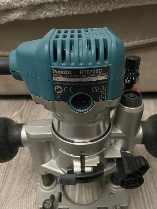 Masina de frezat makita