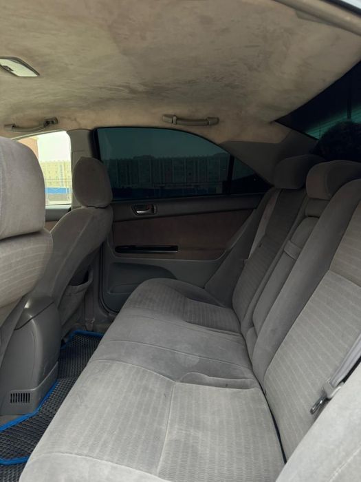 Машина Камри 35