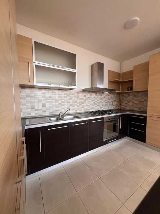Apartament central, premium, cu vedere laterala la Bega