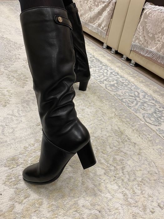 Зимние сапоги женские