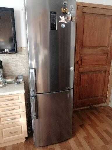 Продам холодильник LG