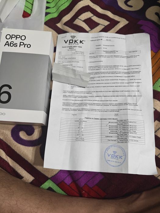 Oppo a6s pro почти новый