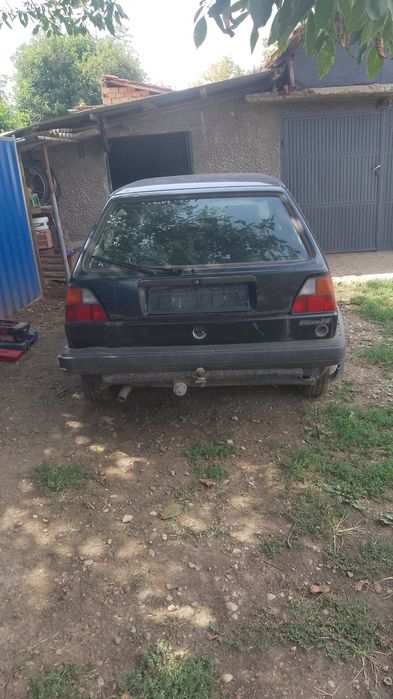 Volkswagen Golf 2 1,6 75 на части.