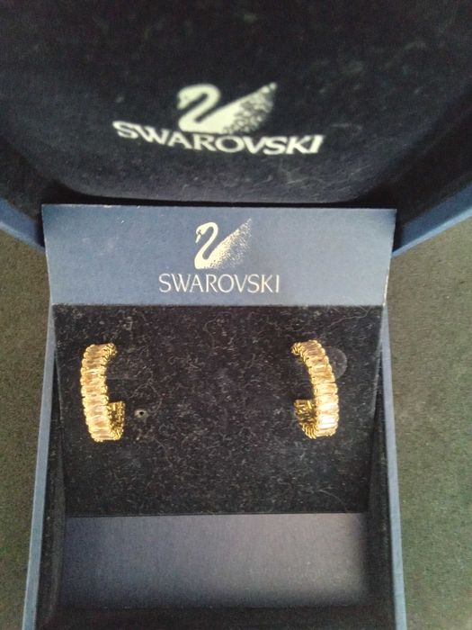 Три чифта нови обеци