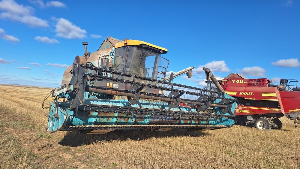 Комбайн Есиль 740