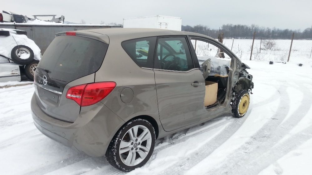 Opel Meriva 1.4 Turbo Benzin Фабрична Газова Уредба 2014 Година