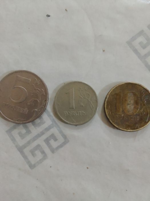 Продам недорого манеты