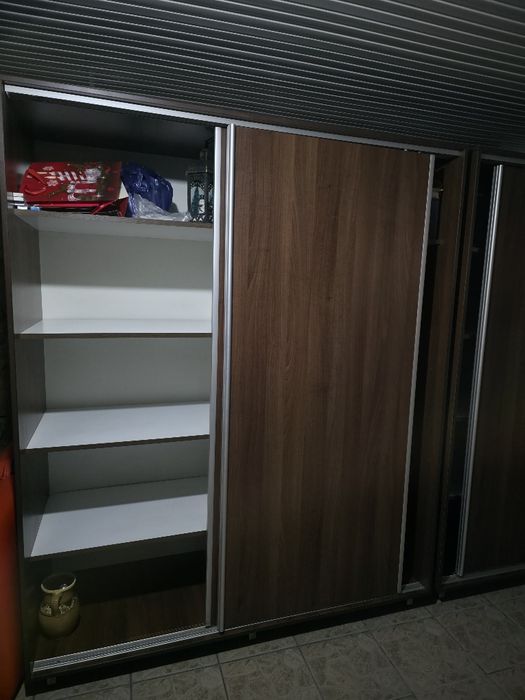 Vand dulap + șifonier