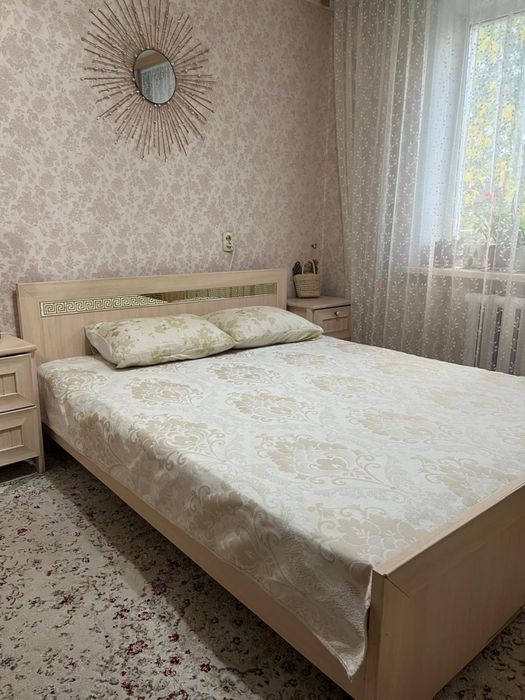 Кровать с матрасом