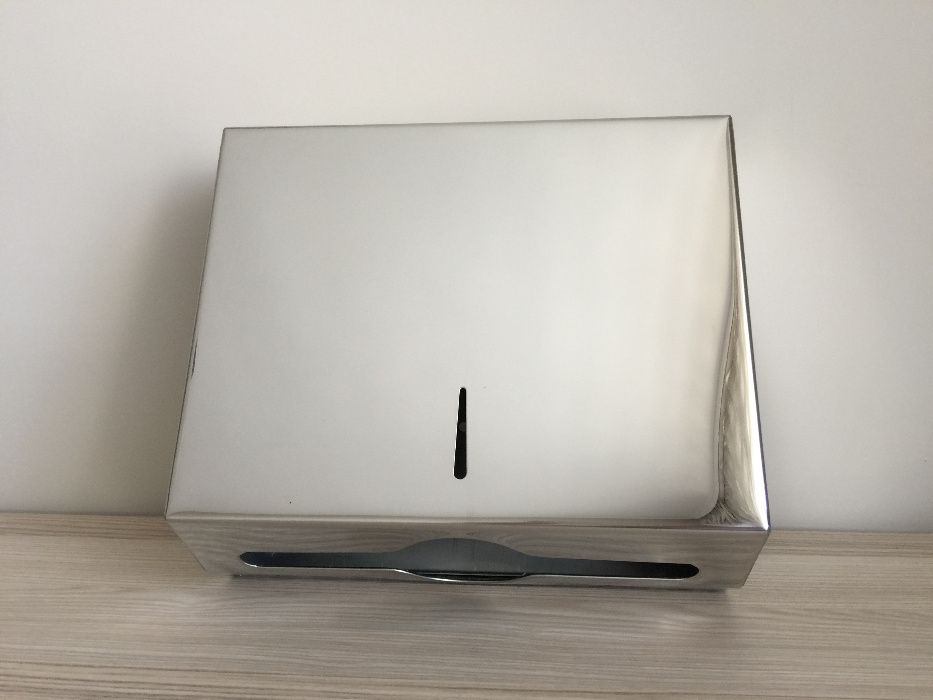 Метални дозатори/ диспесъри за салфетки и козметични салфетки