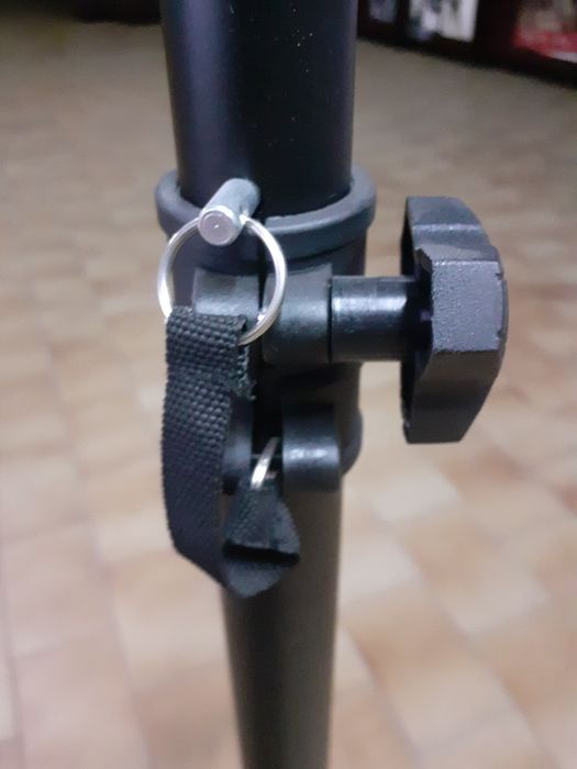 Стойка за тонколона,нова!