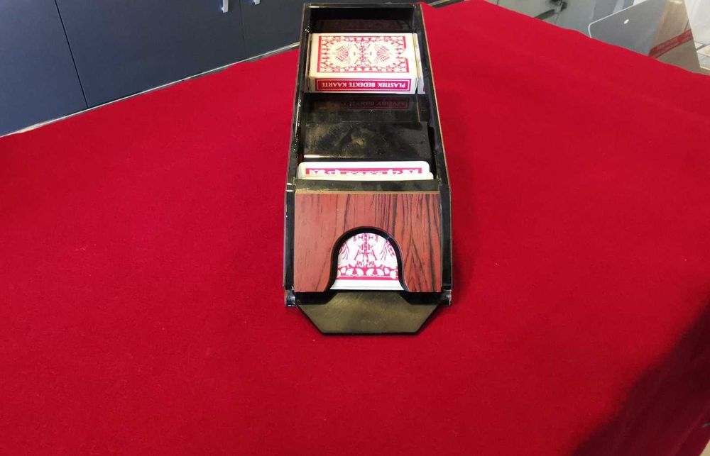 покривка за карти (Блек Джек) + обувка