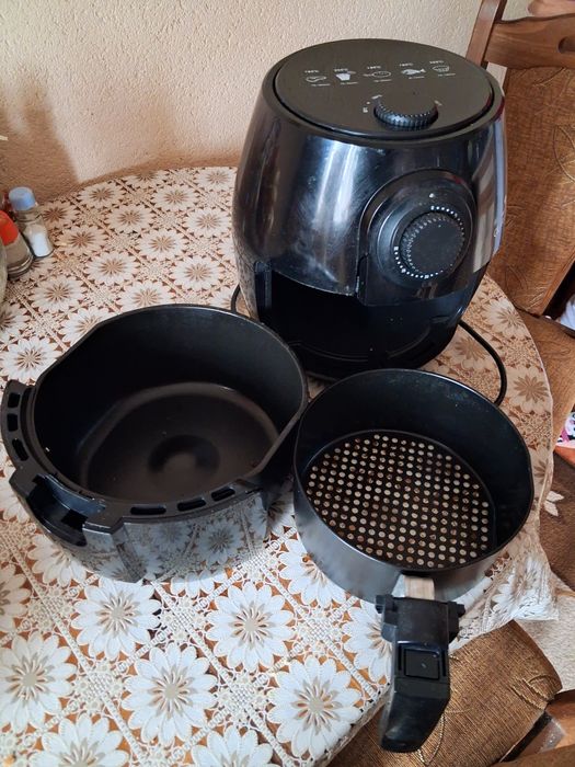 Еар фаър фротюрник
