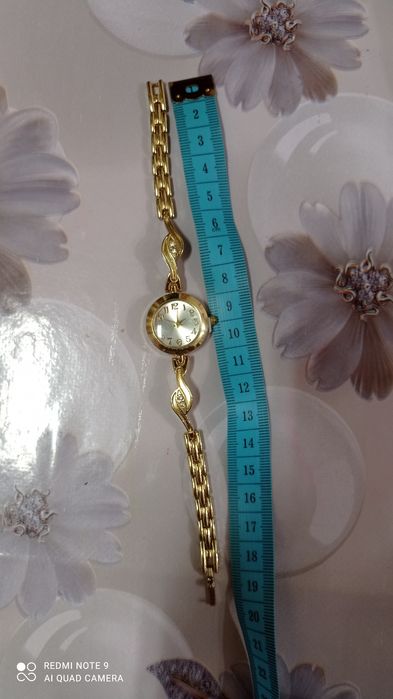 Новые женские часы