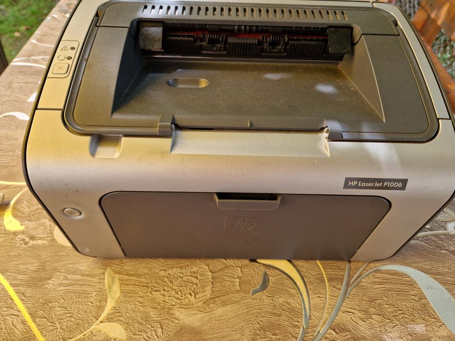 HP LaserJet P1006 – Imprimantă laser alb-negru – 80 lei