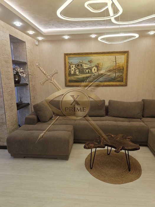 Тристаен апартамент в Червен Площад! 21508692