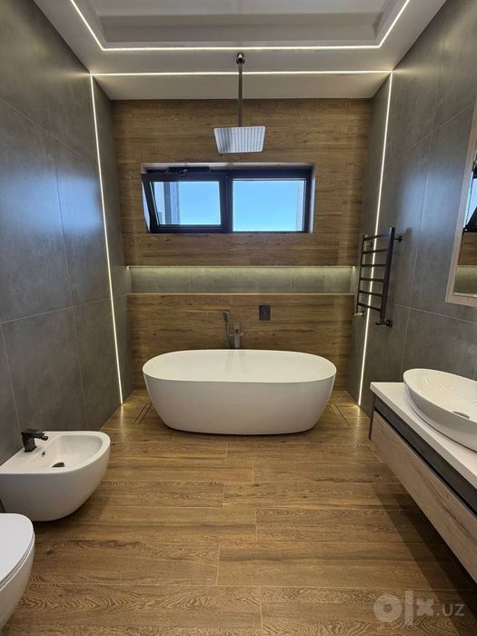 2/1/4 на Генерала Петрова — 65 м², кирпичный дом,