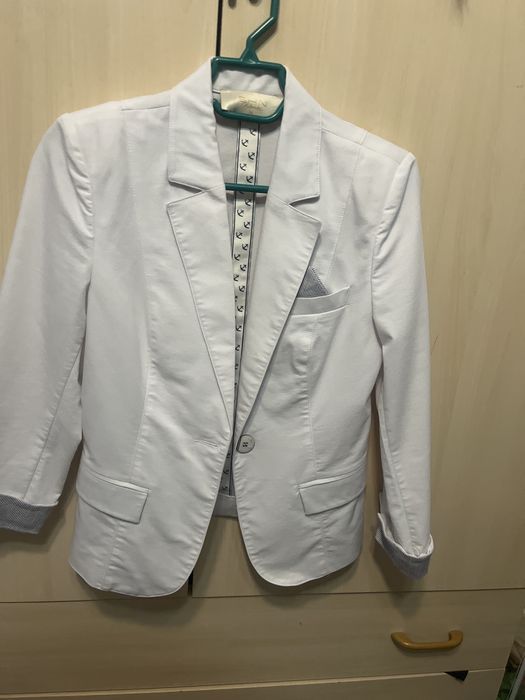 Пиджак новый……..