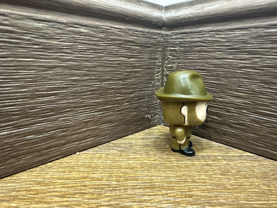 Фигурка «очень странные дела»