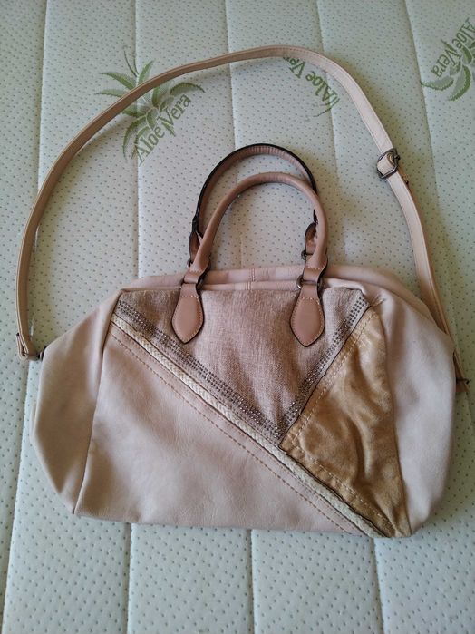 Дамска чанта използвана