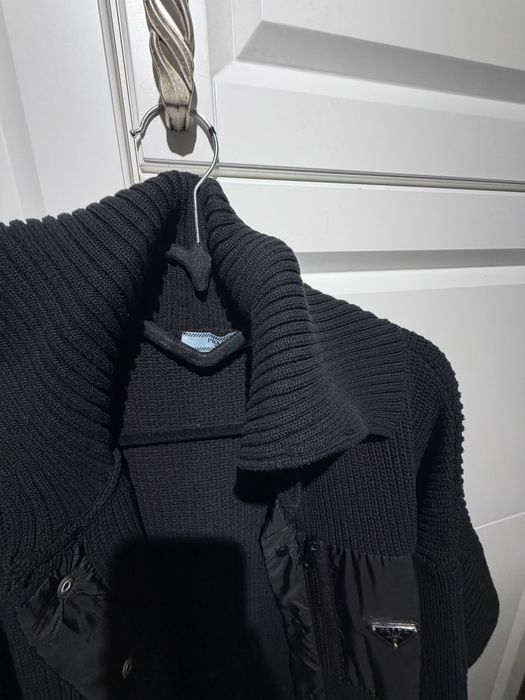 Нова жилетка Prada