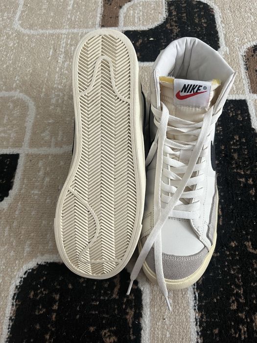 Продаю кроссовки Nike Blazer Mid’77