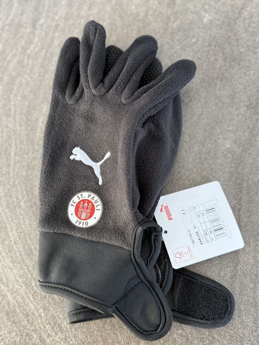 Manusi Puma St. Pauli noi, originale.