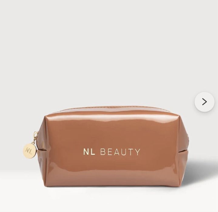 NL Beauty несесер + Lip Mask за устни - нови