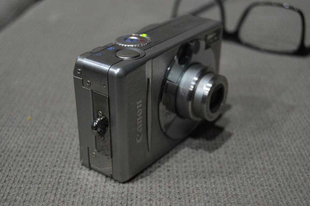 Camera foto Canon Ixus 300 - set complet